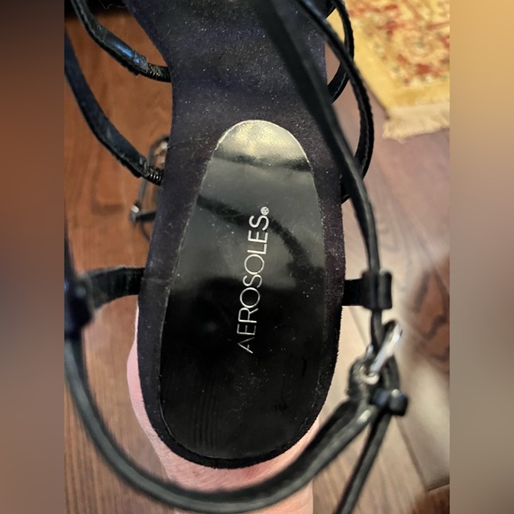 Black strappy heels with super cute design. - Picture 3 of 4